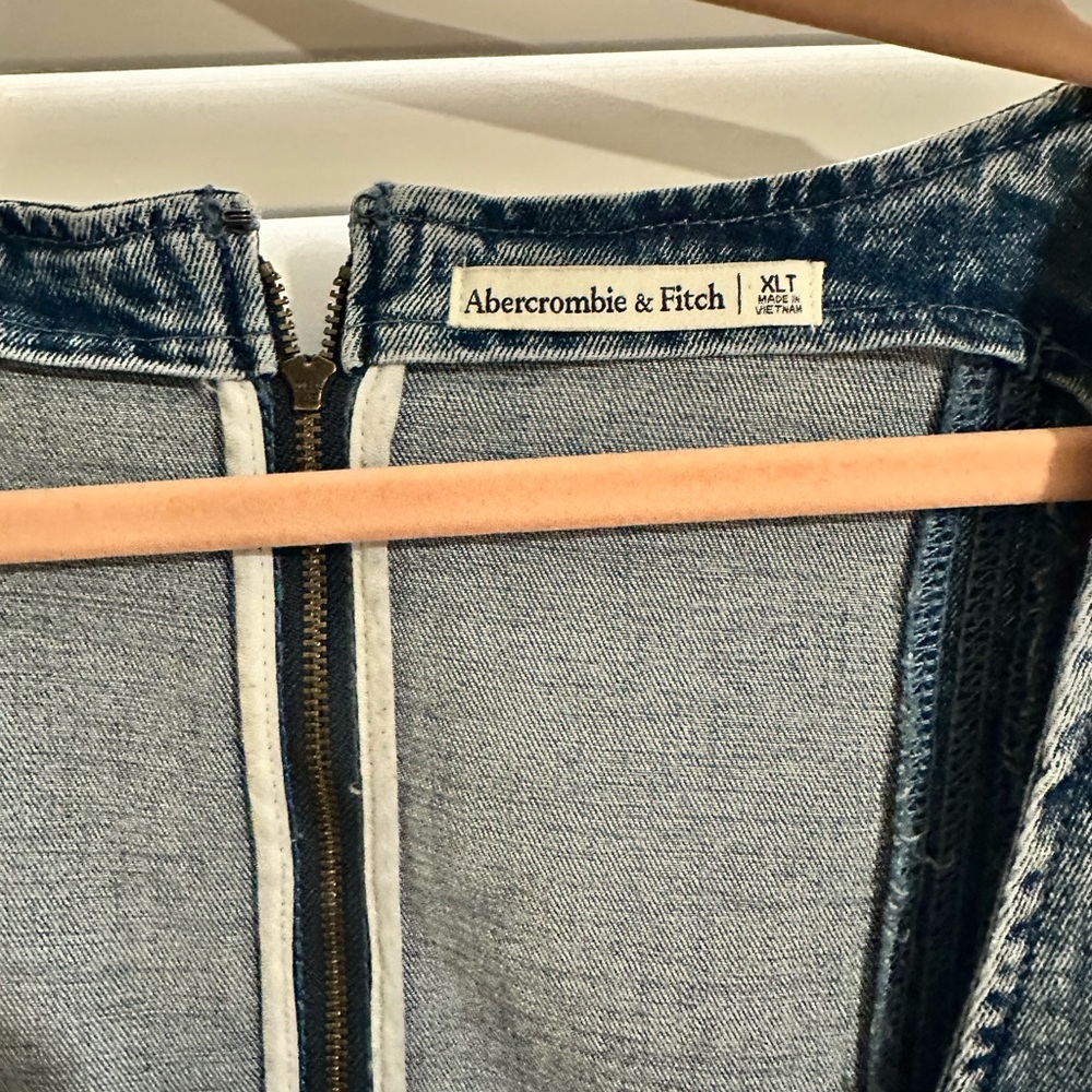 Abercrombie Women's Squareneck Denim XL tall - Picture 3 of 4